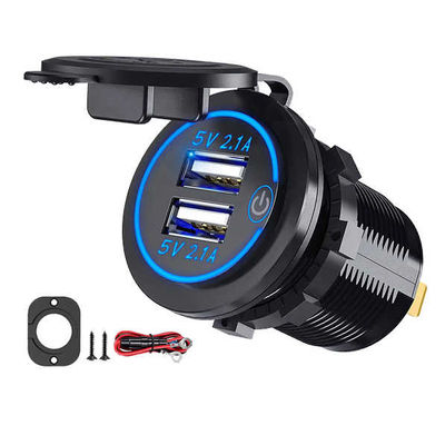 Stylish  5V 2.1A USB Car Charger LED Water Retardant For IPhone16