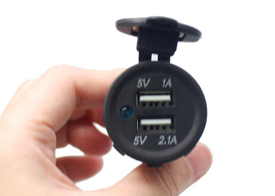 kupować Podwójny USB-A 3.1A Soket wodoodporny 12/24v Ładowarka samochodowa USB produkcja online